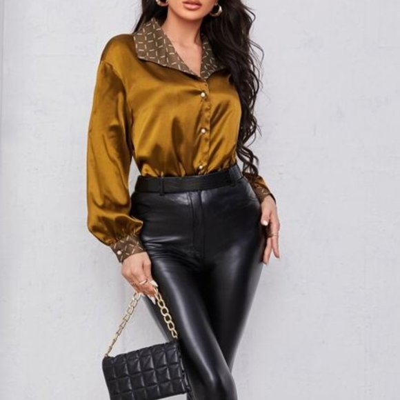 Chain Print Satin Blouse - Picture 2 of 5